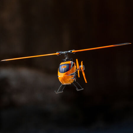 BLH2001    230 S RTF Basic Learn to fly collective pitch helicopters with the Blade® 230 S Smart Ready-to-Fly Basic heli. One of the most widely used platforms, the 230 S Smart features Spektrum™ SAFE® and Smart technologies, including the innovative and