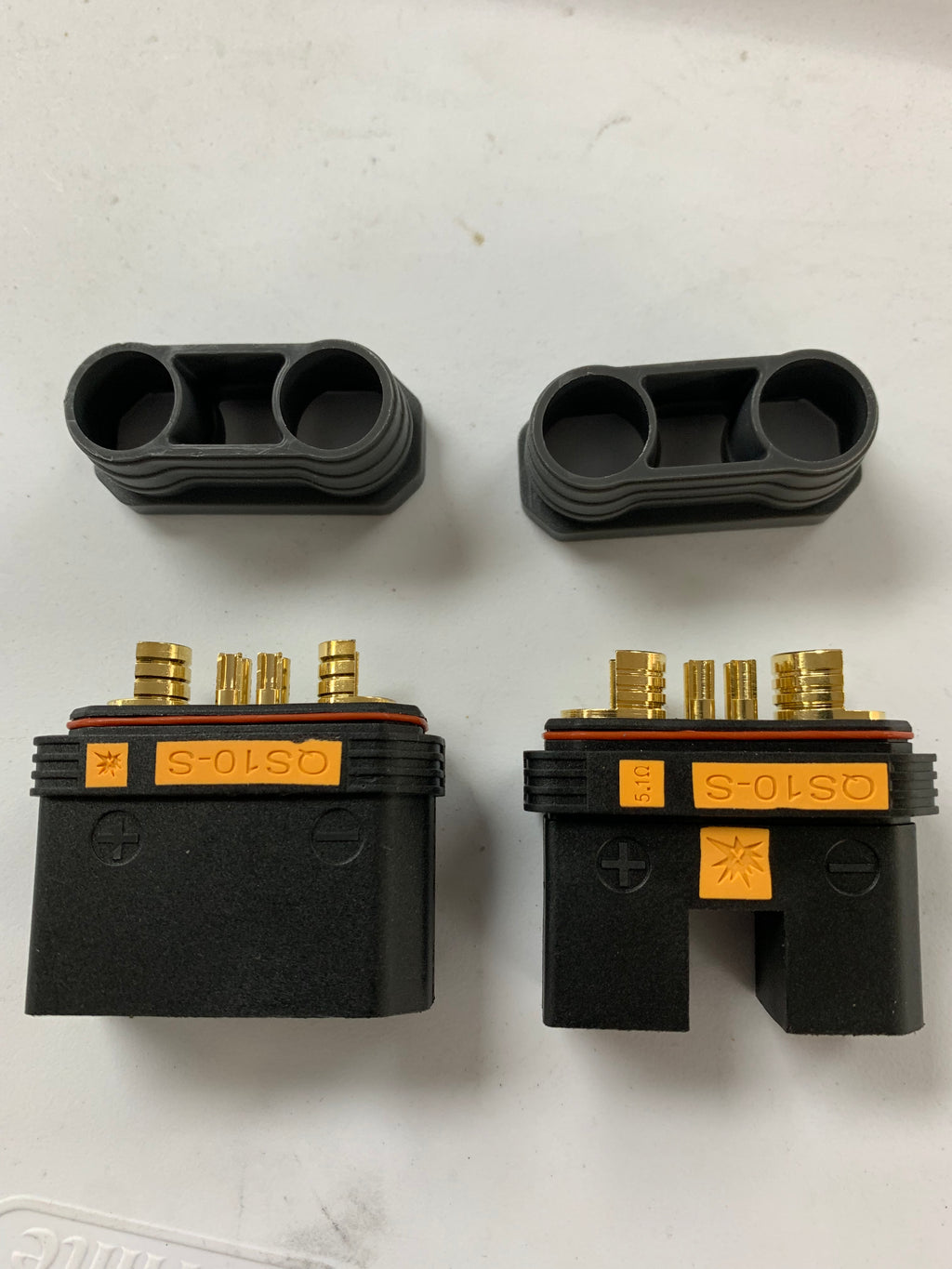 QS10-S  black Waterproof Antispark male and female plug set Black