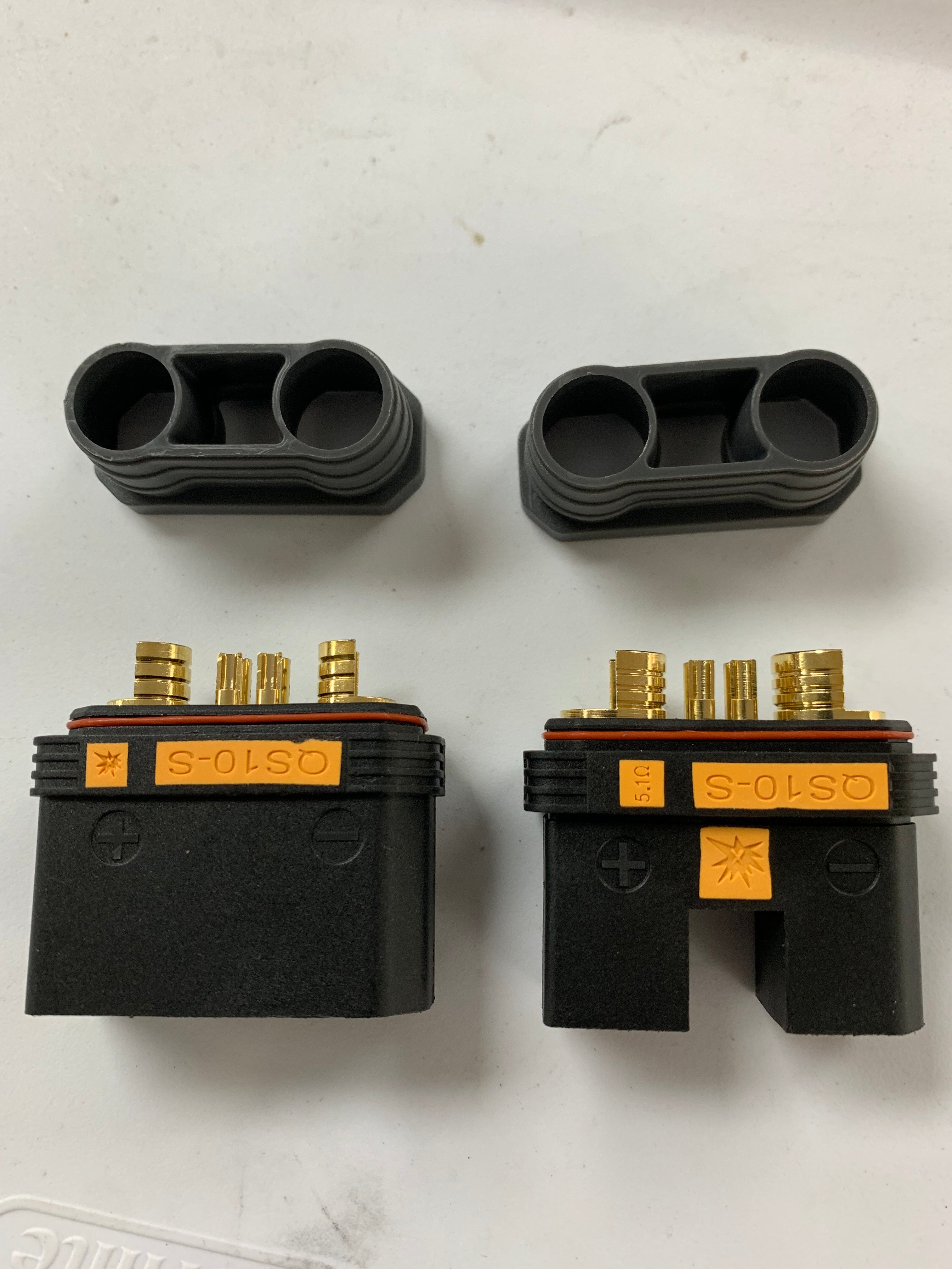 QS10-S  black Waterproof Antispark male and female plug set Black