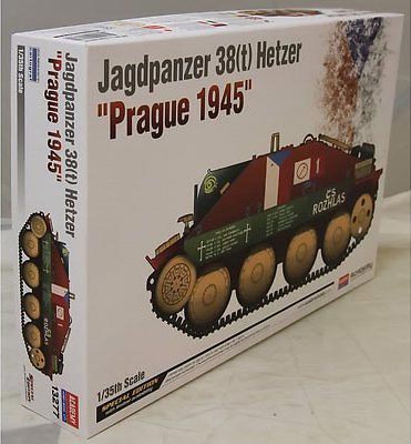 13277 1/35 Hetzer Prague 1945 Limited Edition