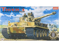 13239 1/35 Tiger I WWII Tank