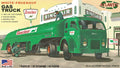1/48 White-Fruehauf Gas Truck w/2 Figures (formerly Revell)